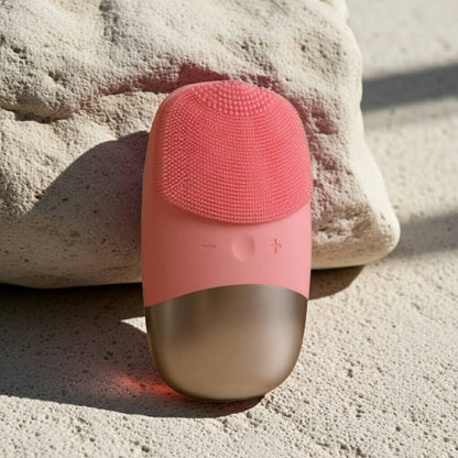 Mini Rechargeable Face Cleansing Brush